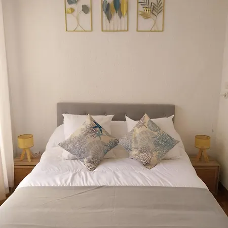 Le Quai401 Yourhosthelper *